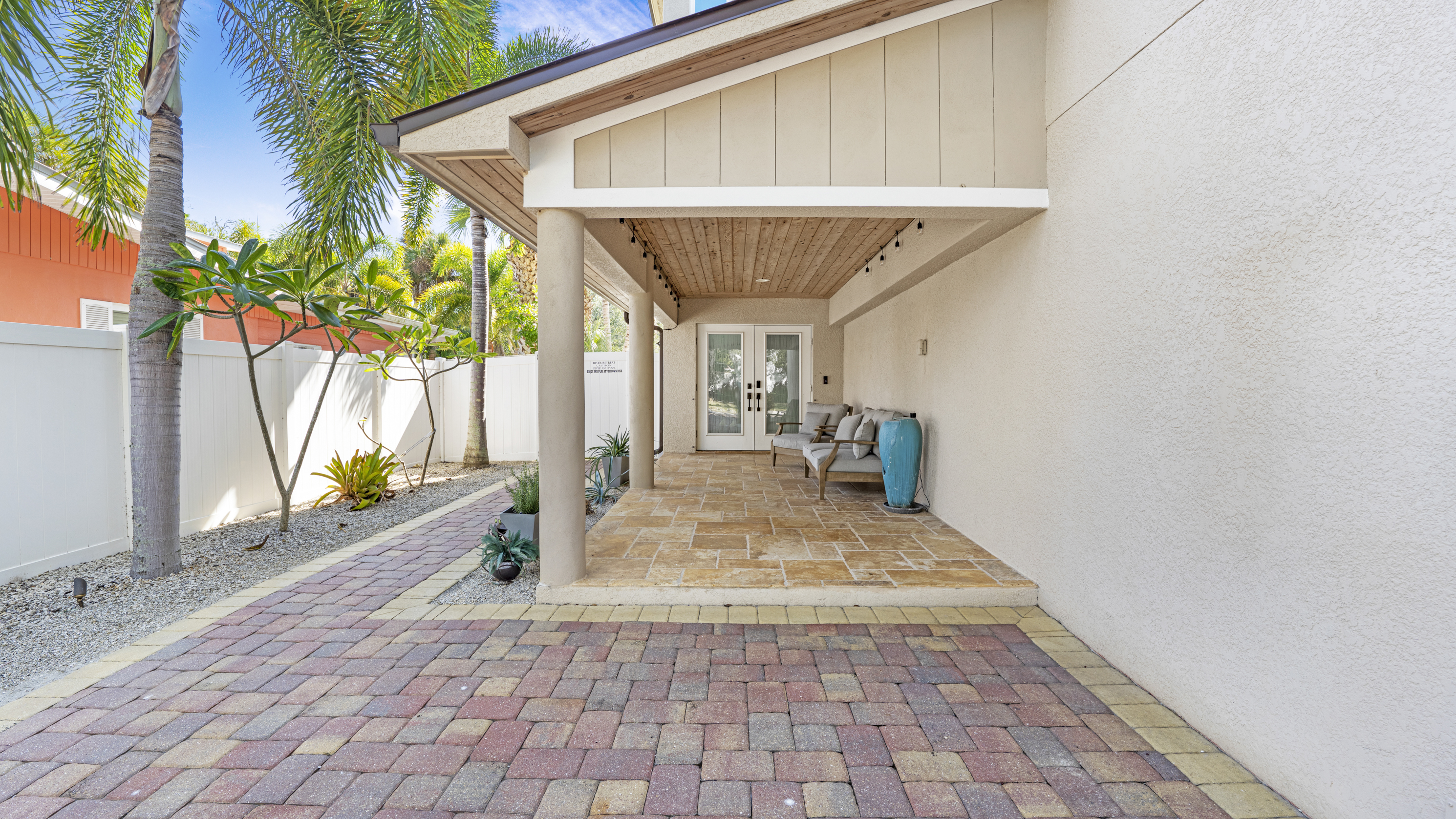 Waterfront Tiki House photo 23