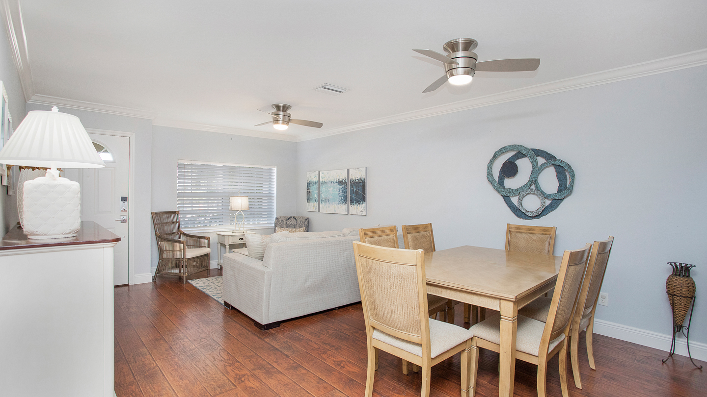 Saltwater Beach House photo 15