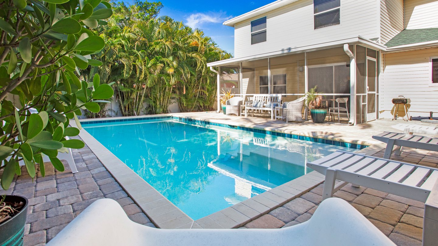 Saltwater Beach House photo 40