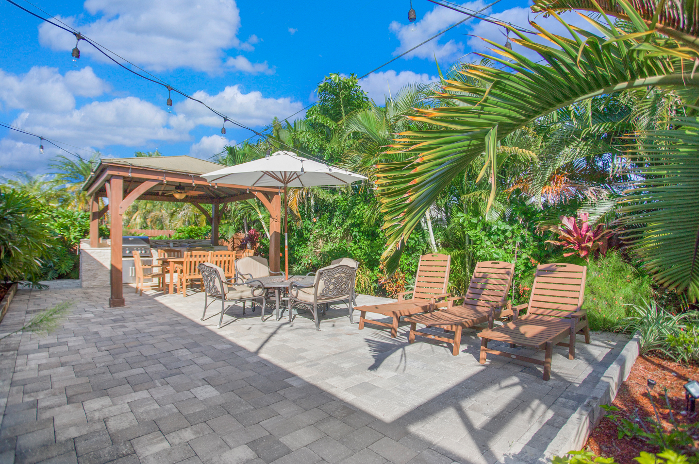 Gazebo Pool House photo 36
