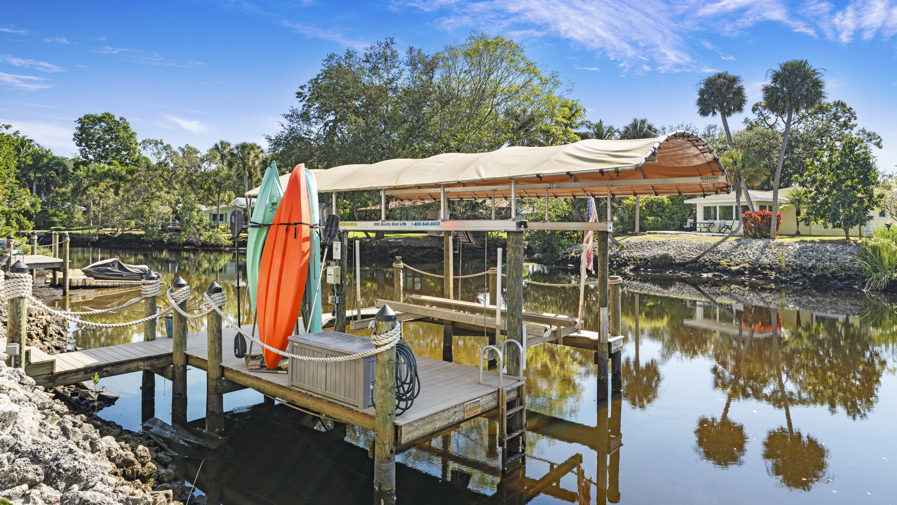 Waterfront Tiki House photo 14