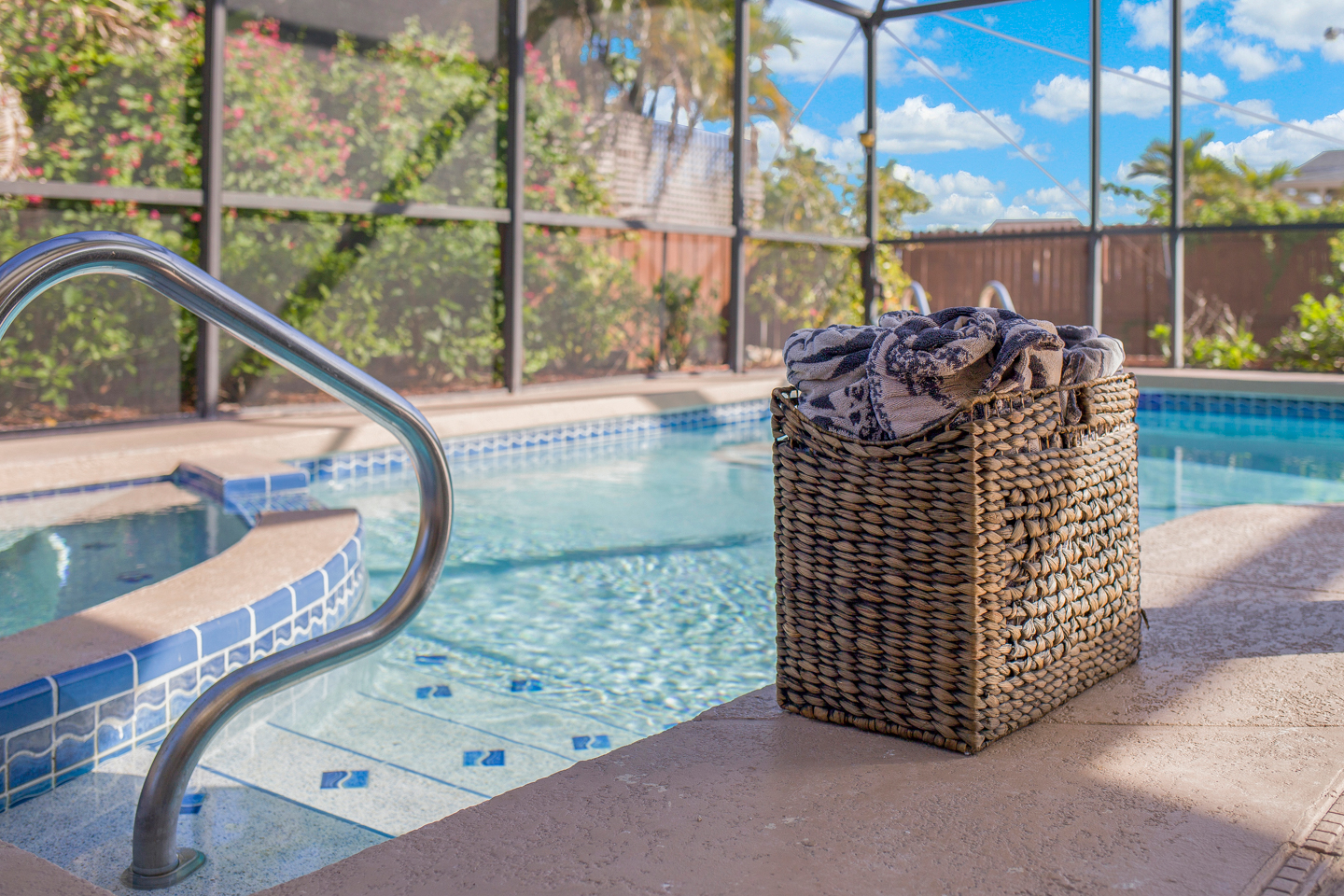 Gazebo Pool House photo 39