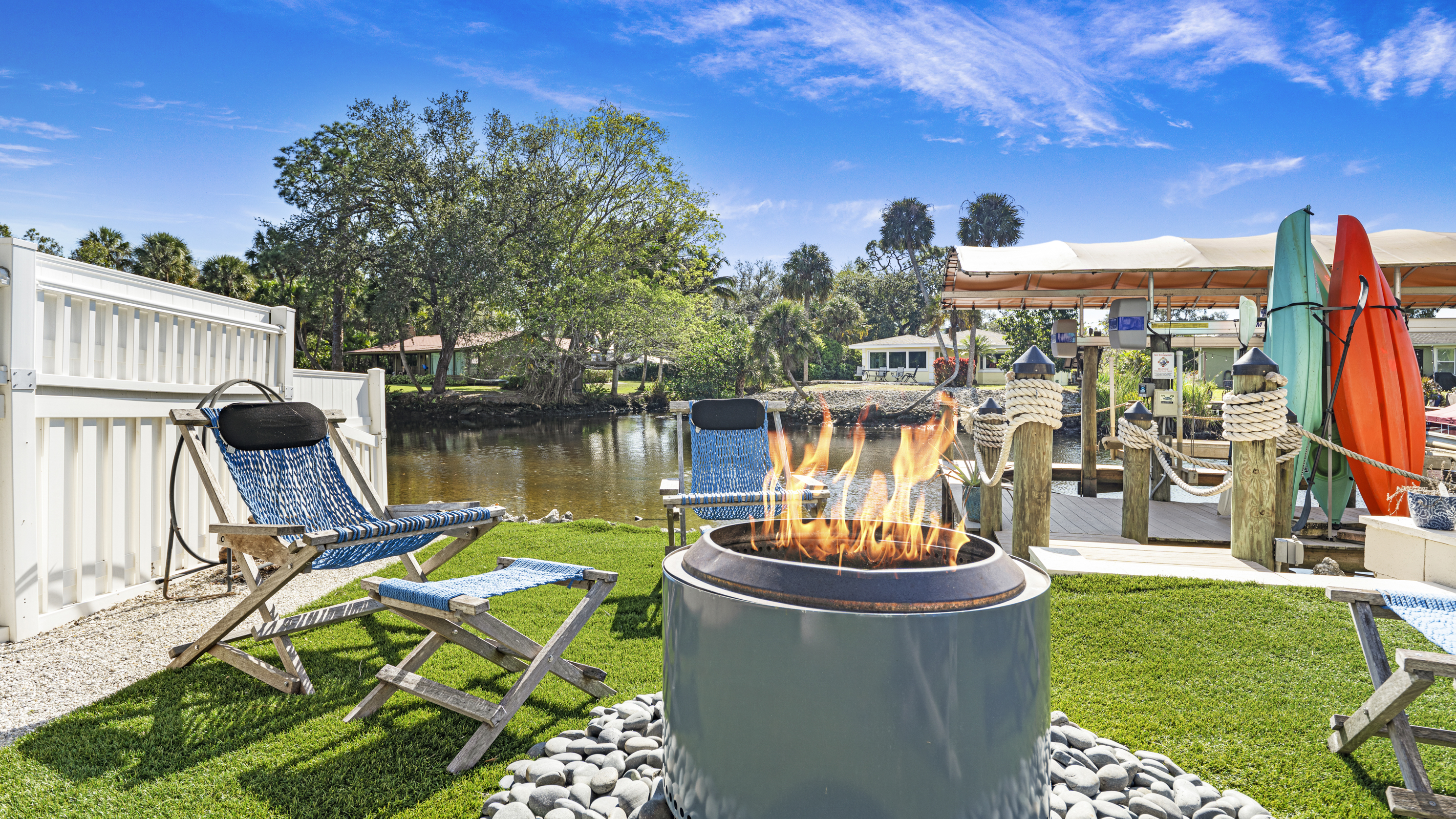 Waterfront Tiki House photo 7