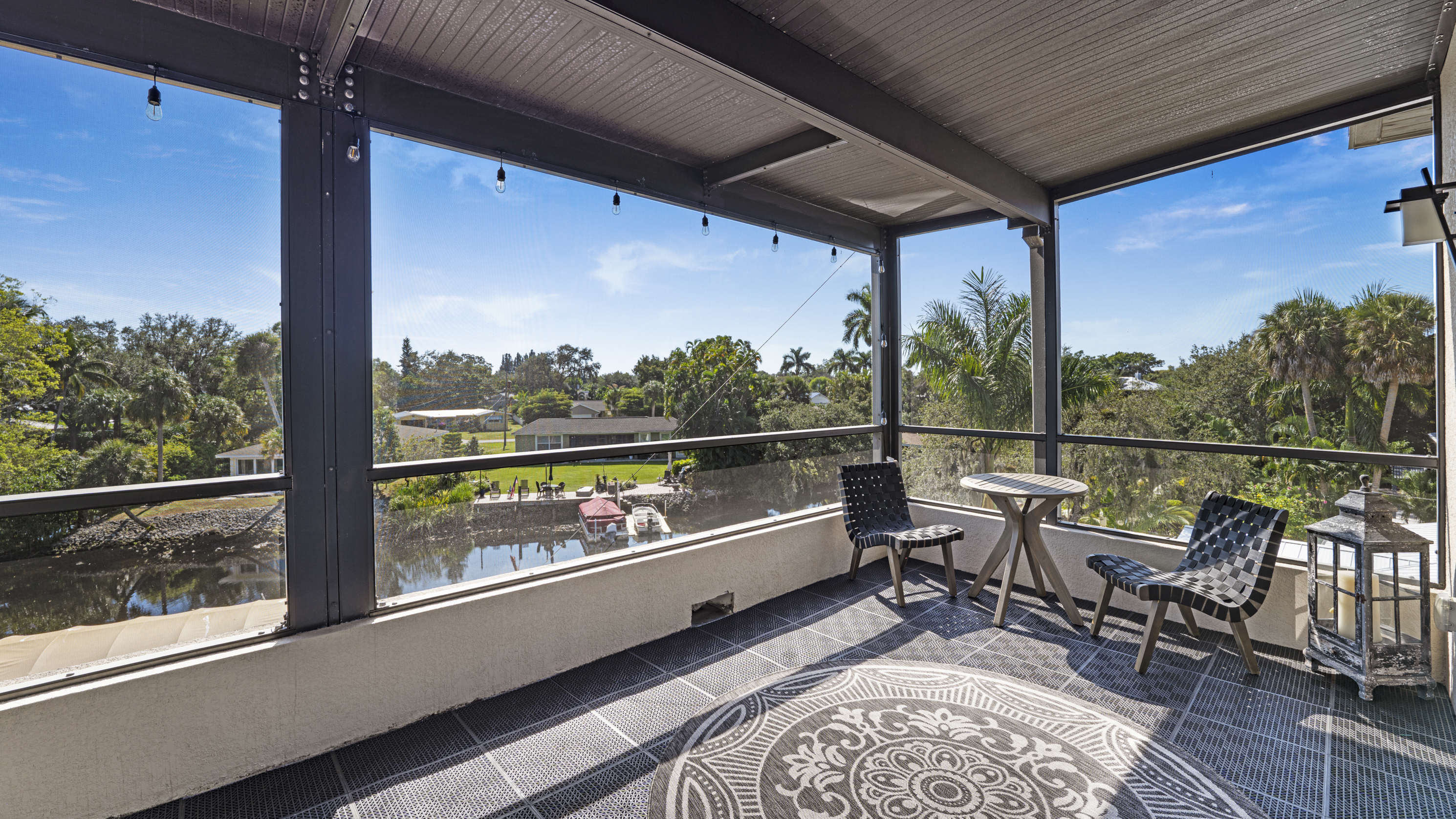 Waterfront Tiki House photo 20