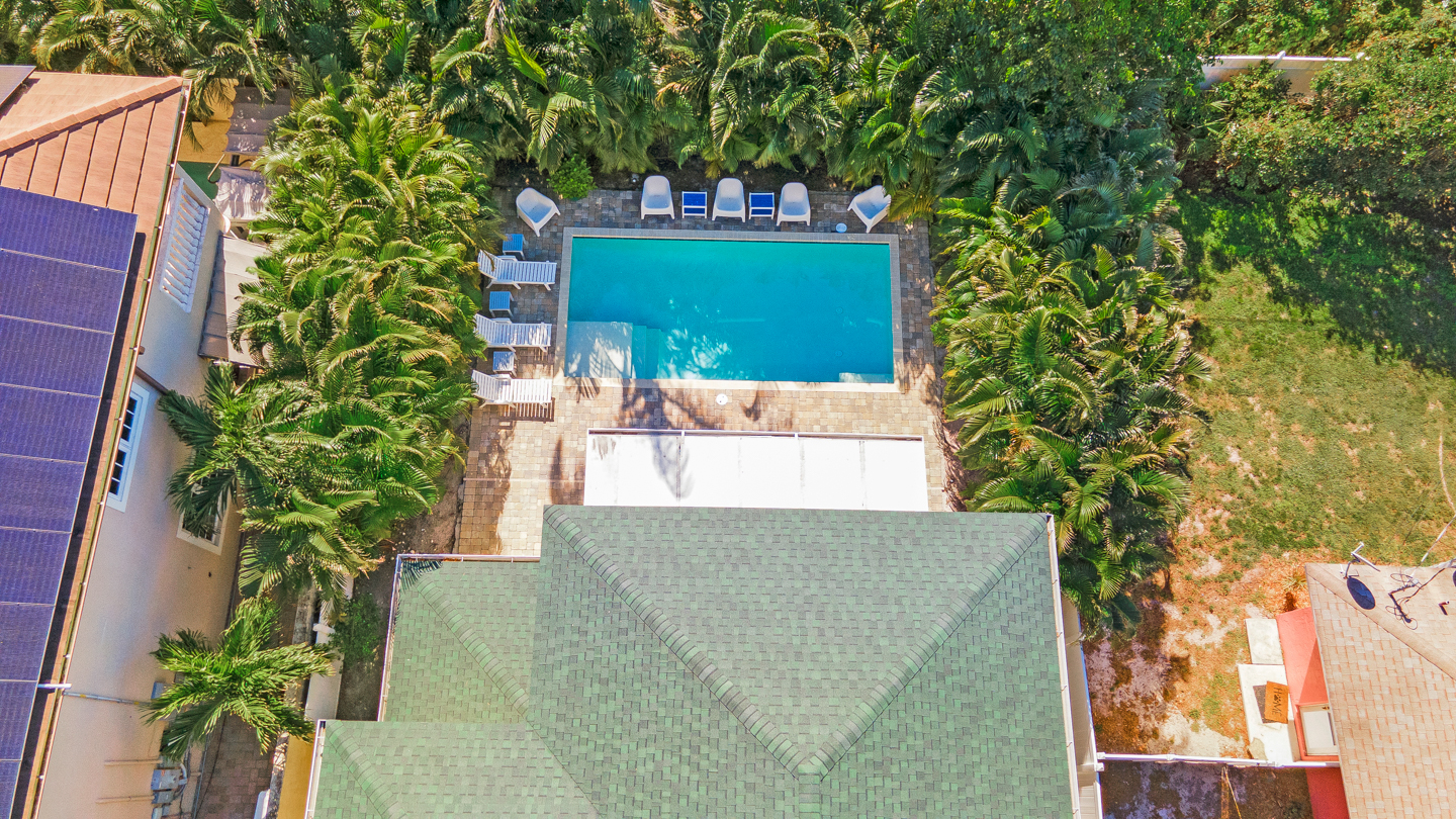Saltwater Beach House photo 2